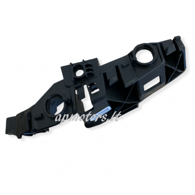 Front bumper support bracket (left) 1