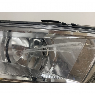 Fog lamp (left) 5