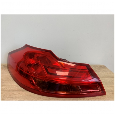 Rear lamp (left)